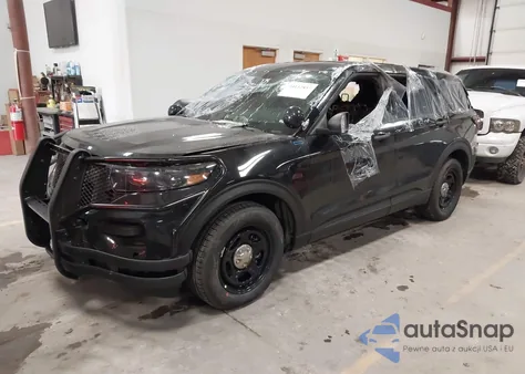 2025 Ford Explorer Police Interceptor from USA, damaged, VIN 1FM5K8AB2SGA35210